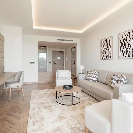 Attica21 4 Superior 4*