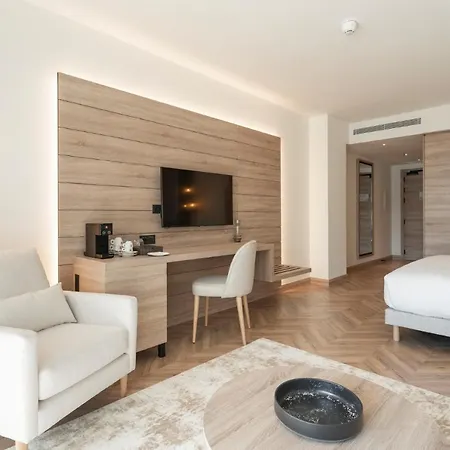 Attica21 4 Superior Ξενοδοχείο